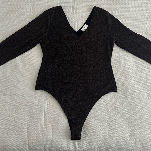 Socialite “Amiya” Black Copper Sparkle Bodysuit Size Large NWT!!! - Picture 2 of 6